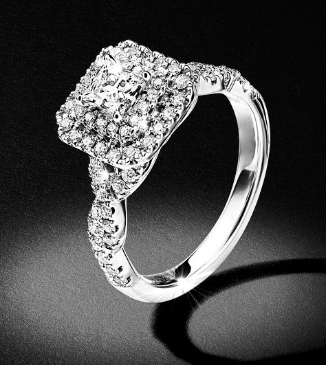 Anillo diseñado por Vera Wang